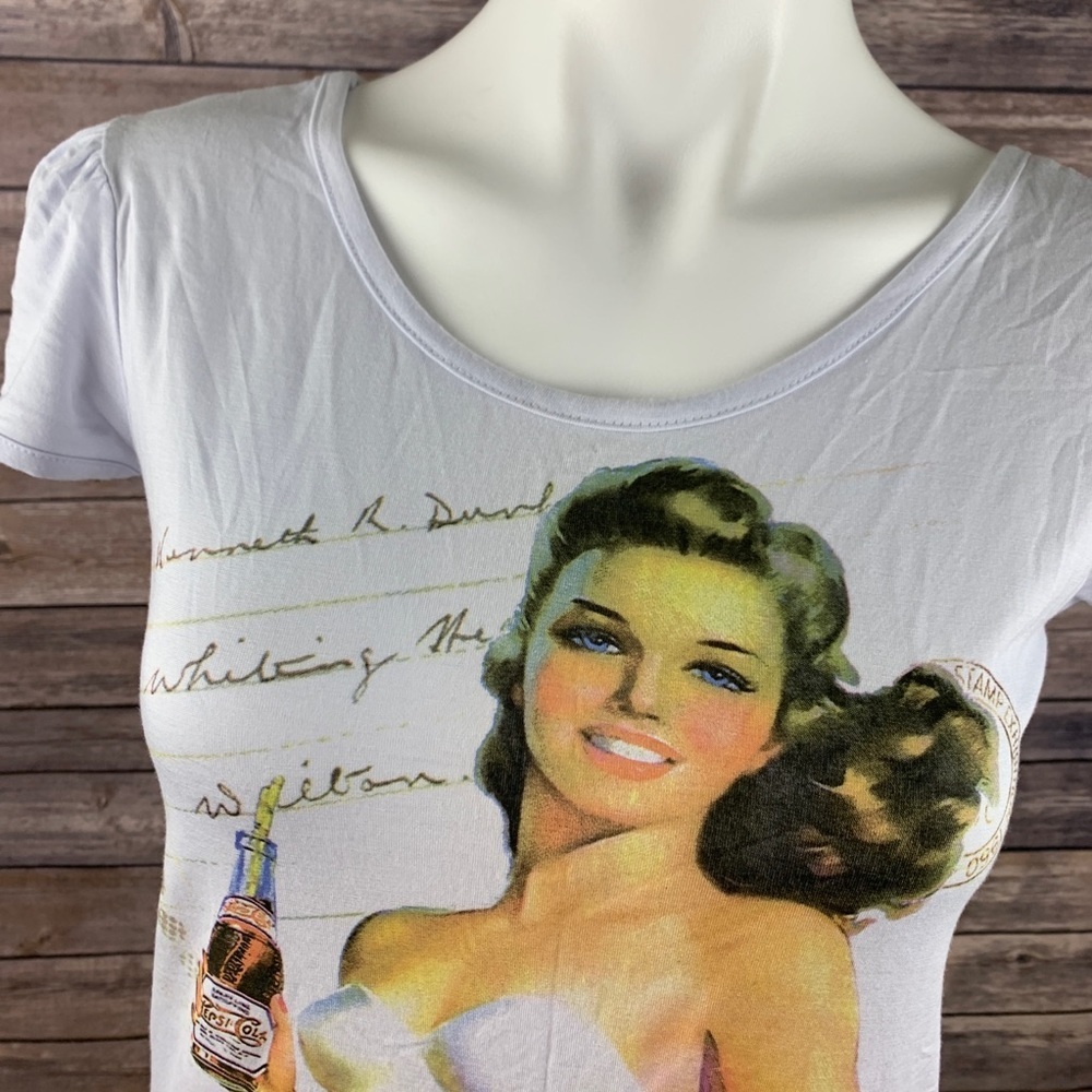 Pepsi Cola White Graphic Button & Keyhole Back - Picture 3 of 14